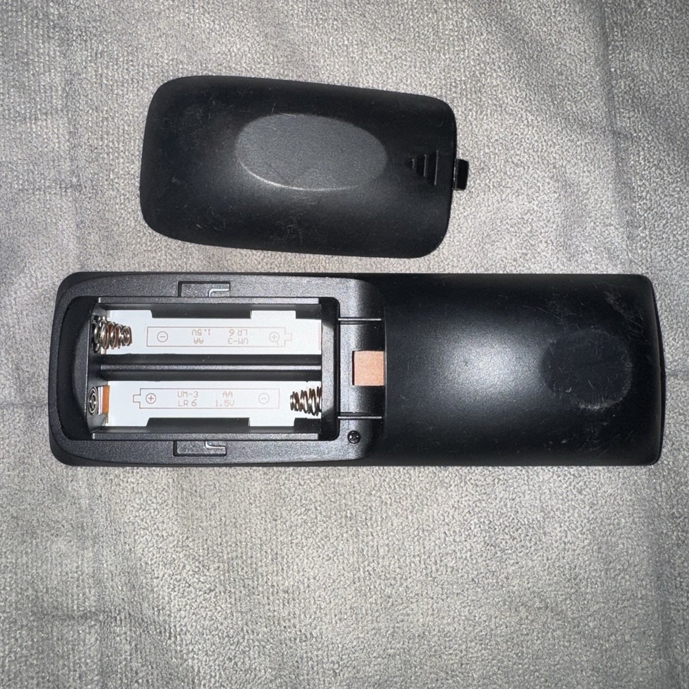 GE General Electric 69882 2-Device Universal Remote Control - Picture 3 of 3